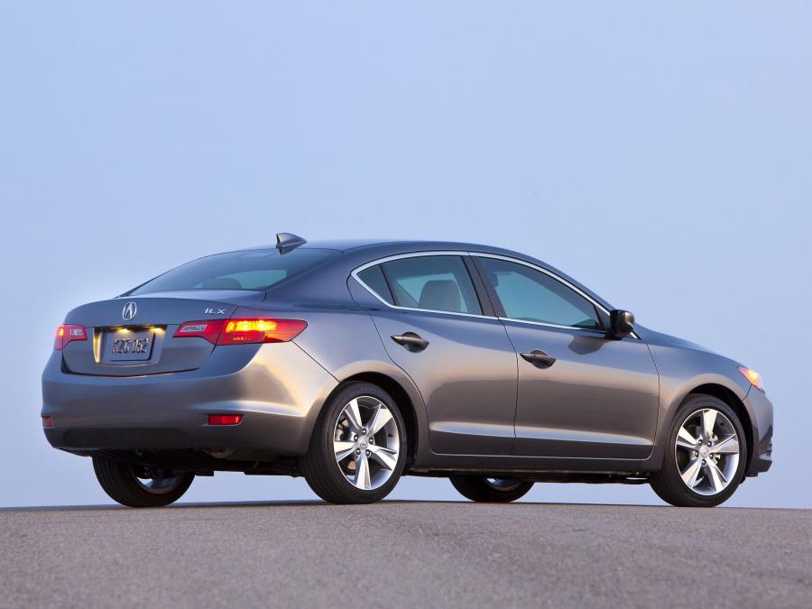 Acura ILX 2.0L (DE) 2012 года  (фото 4 из 23)